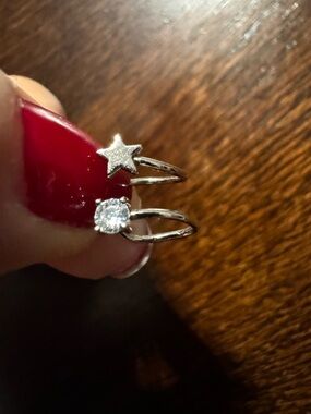 Sterling Silver Star and Cubic Zirconia Ear cuff - Silver